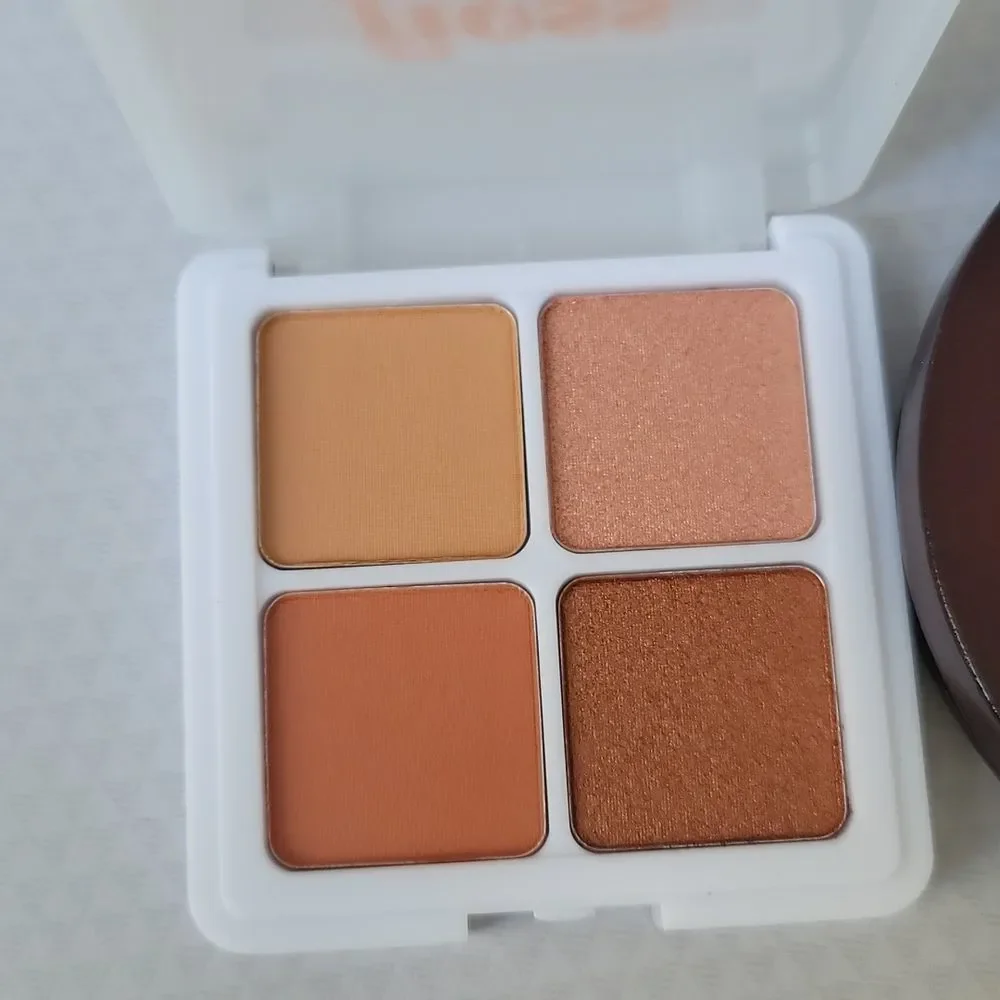 Floss Eyeshadow Squad - Just Peachy